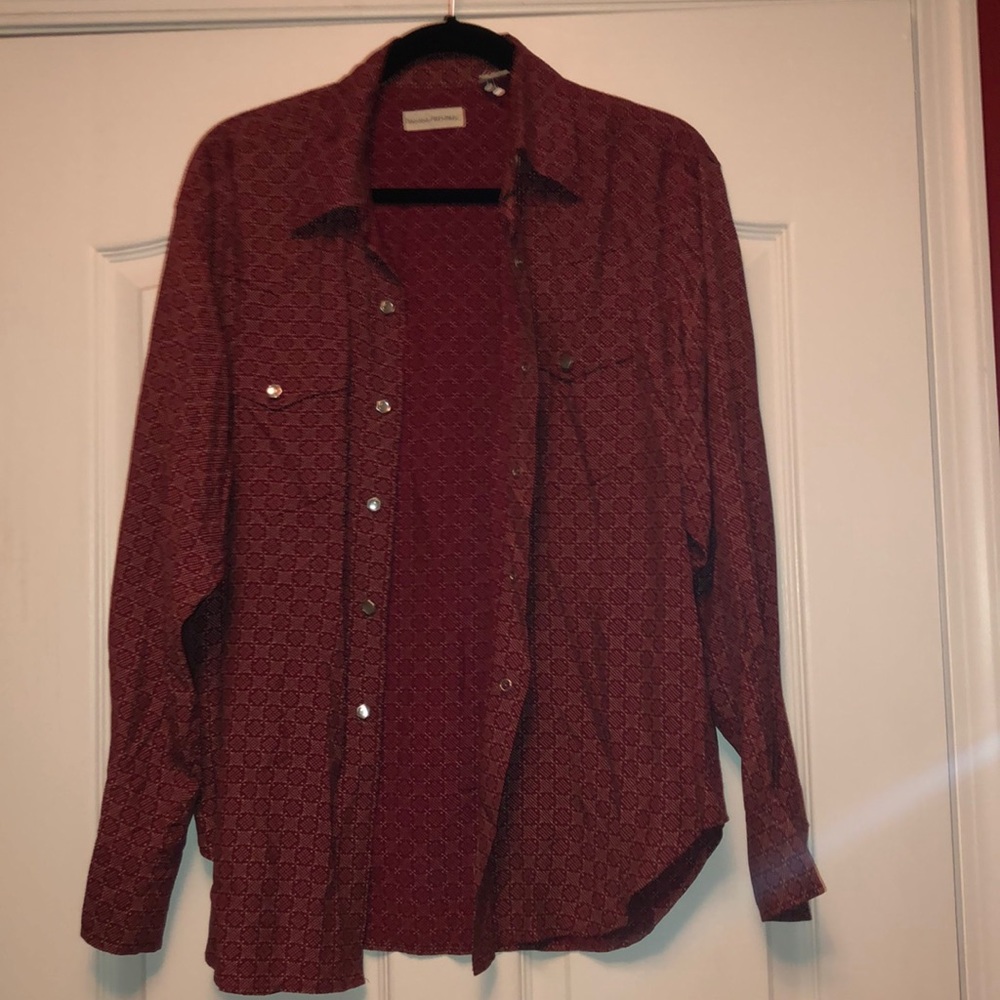 Banana republic size medium snap blouse